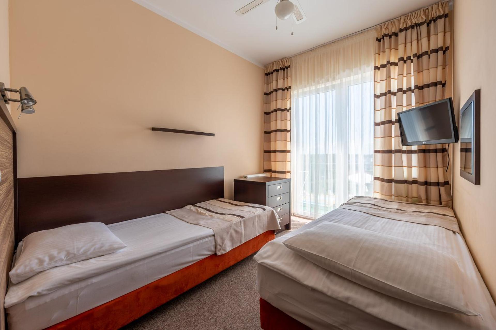 Albatros Spa & Ski ยารอสวาเวียซ ภายนอก รูปภาพ