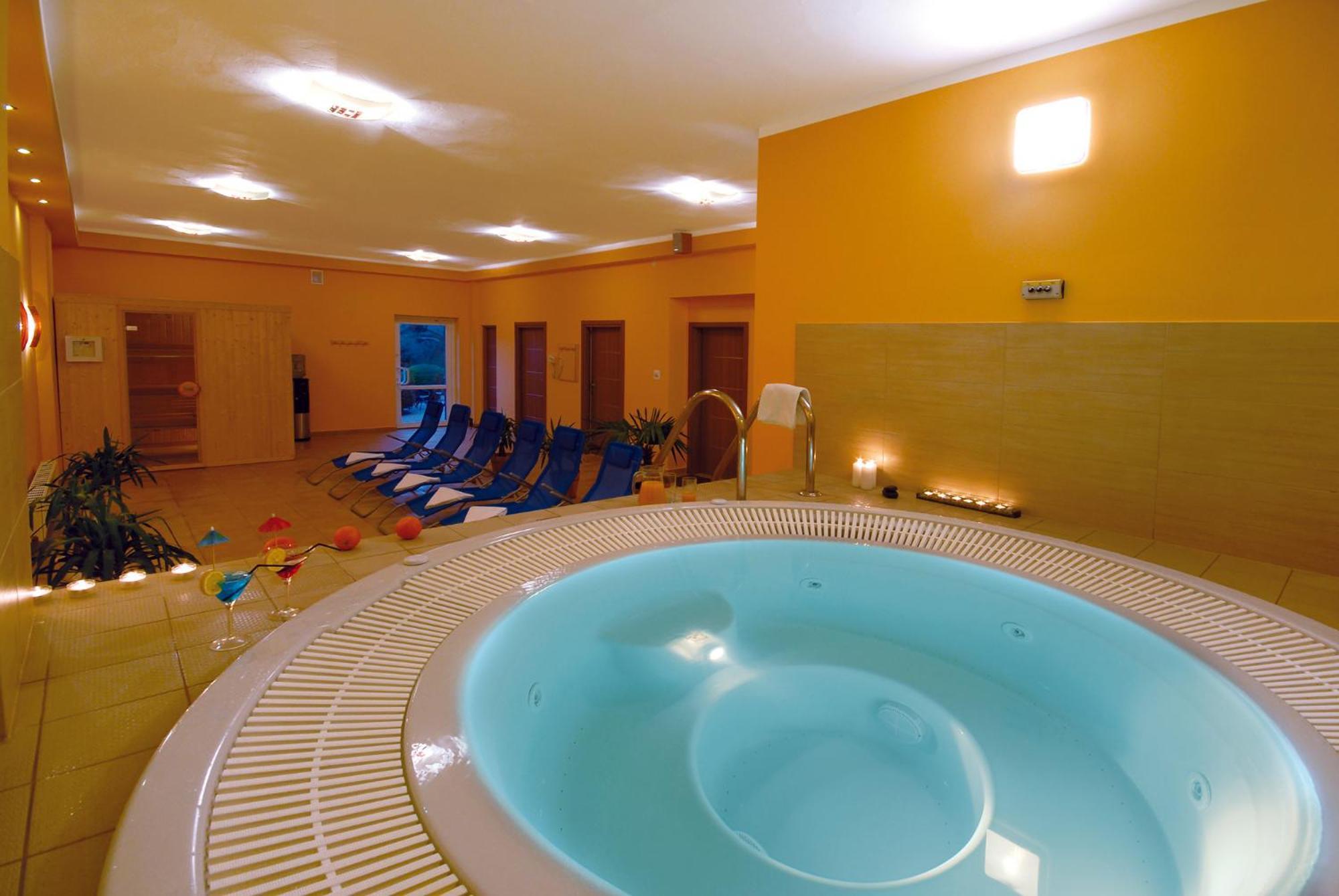 Albatros Spa & Ski ยารอสวาเวียซ ภายนอก รูปภาพ